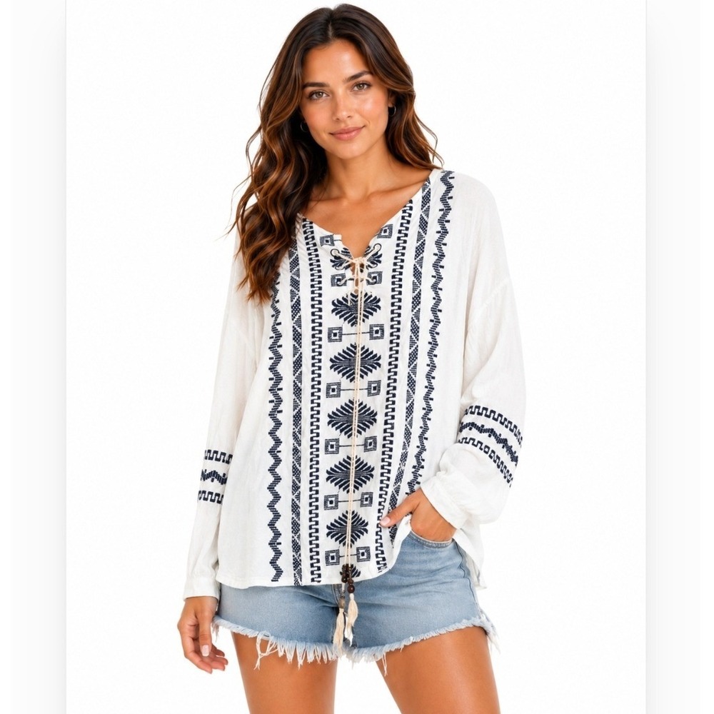 POL Embroidered Lace‎ Up Pullover Women Small Ivory Navy Boho PT39